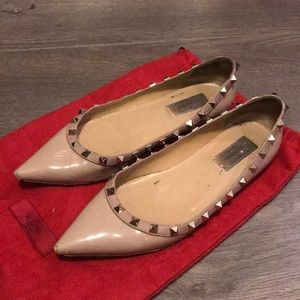 Valentino flat